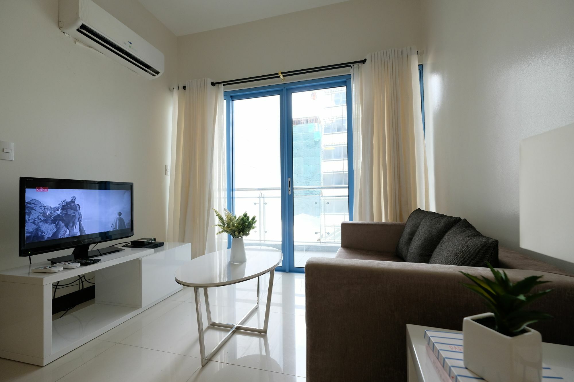 Csuites At Two Central Residences ماكاتي المظهر الخارجي الصورة